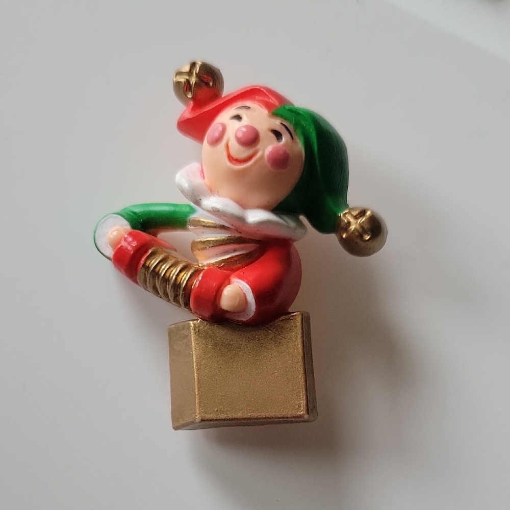 Hallmark Vintage 1984 Jester Jack In The Box Clown Brooch Pin